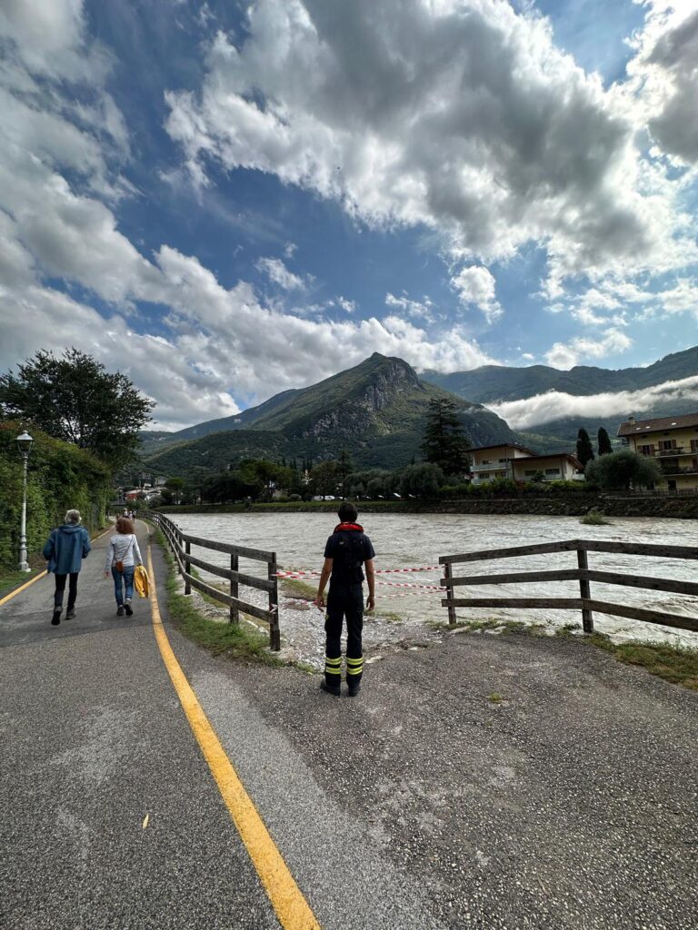 Monitoraggio Sarca (Foto dei vigili del fuoco)