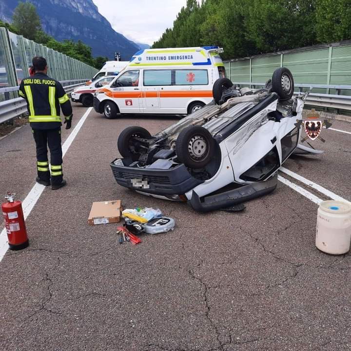 Incidente SS12 Mattarello, 14 giugno (Foto di Federazione dei vigili del fuoco volontari del Trentino - corpo vv.f. di Mattarello)