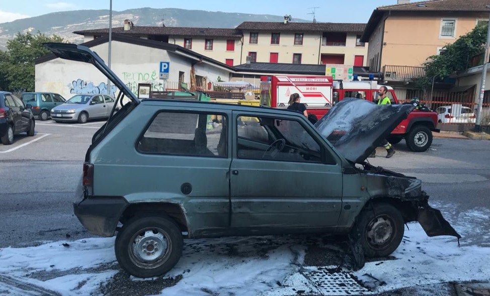 Panda incendiata a Mori, 10 luglio