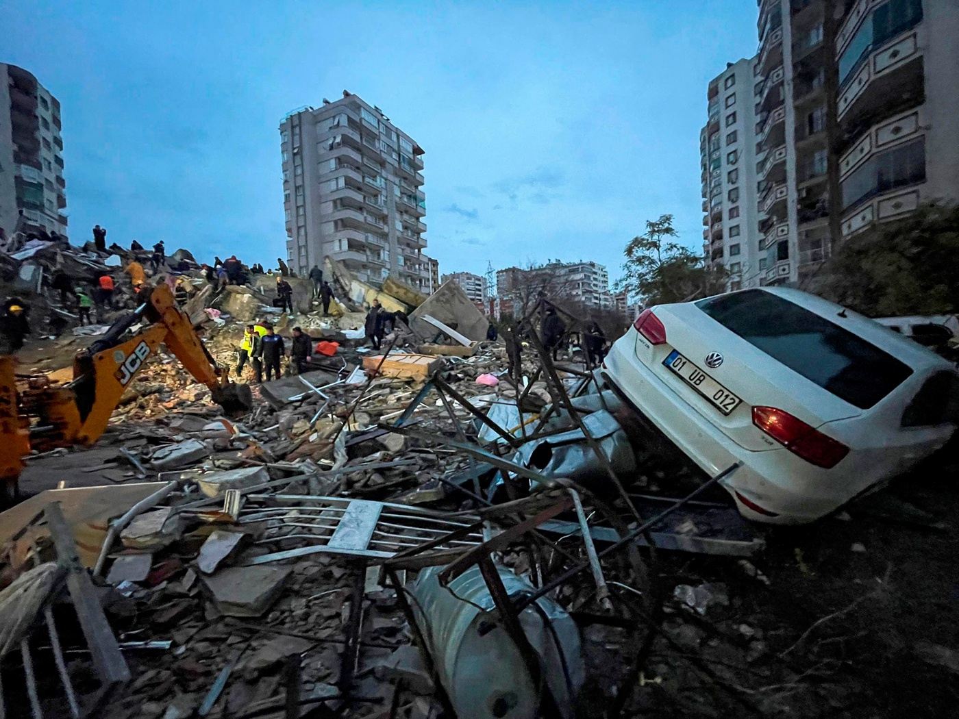 Catastrofe Al Confine Tra La Turchia E La Siria. Dopo Il Terremoto ...