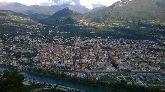 La città di Trento vista dall'alto